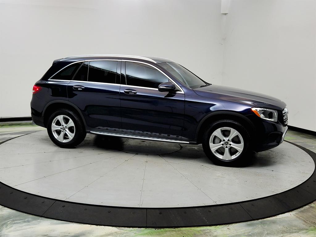 2017 Mercedes-Benz C-Class - $9,950