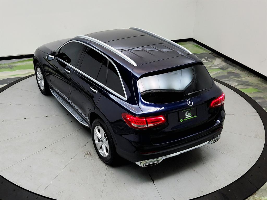 2017 Mercedes-Benz C-Class - $9,950