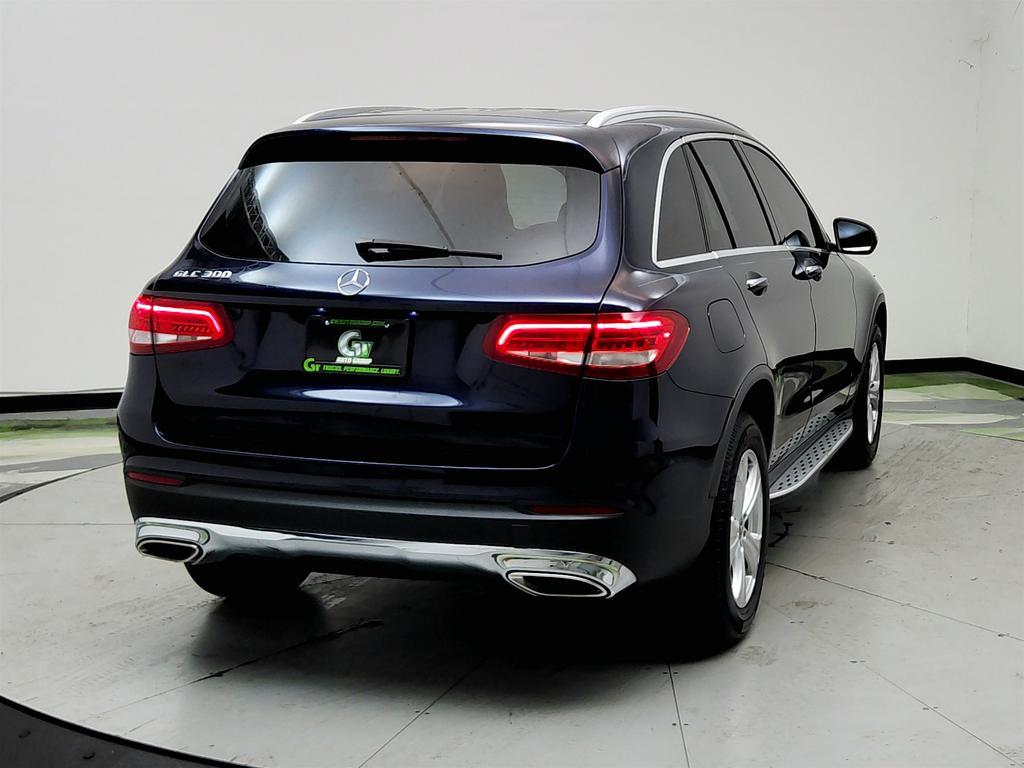 2017 Mercedes-Benz C-Class - $9,950
