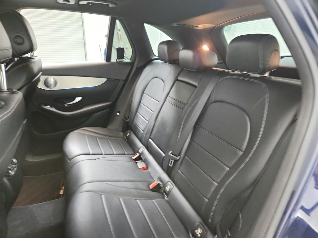 2017 Mercedes-Benz C-Class - $9,950