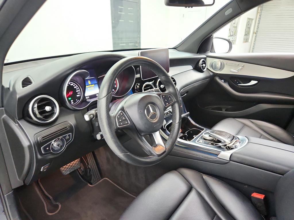 2017 Mercedes-Benz C-Class - $9,950