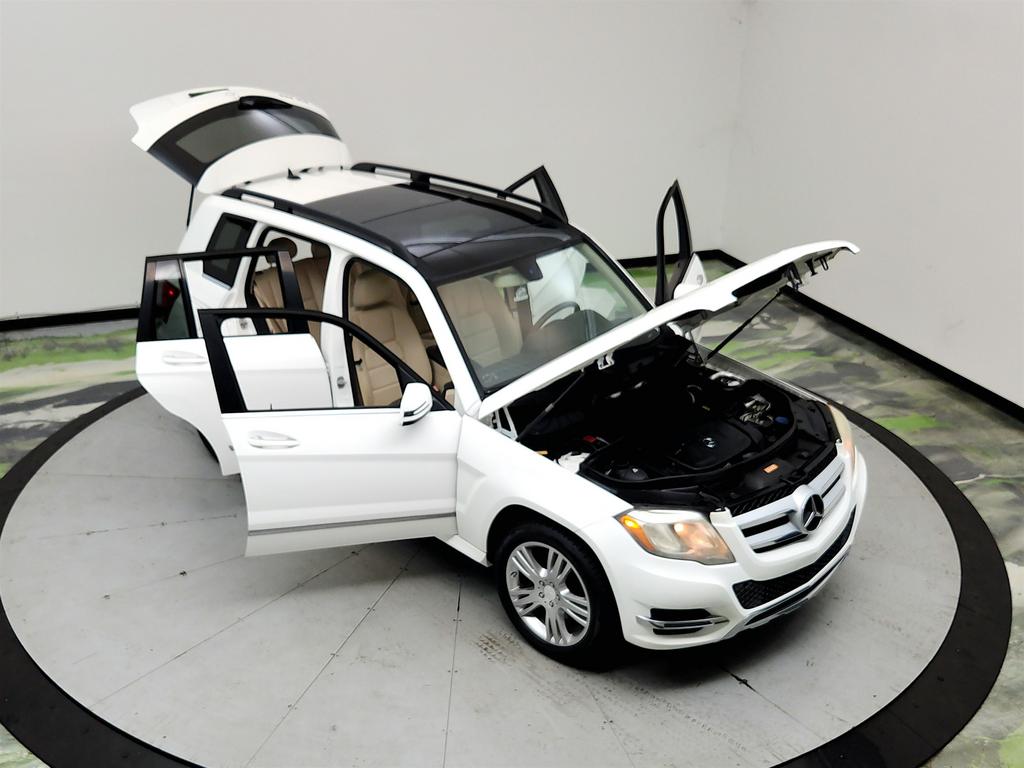 2013 Mercedes-Benz GLK-Class - $8,695