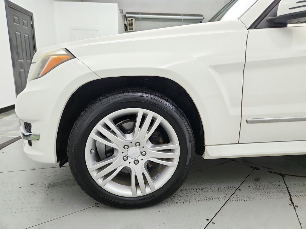 2013 Mercedes-Benz GLK-Class - $8,695