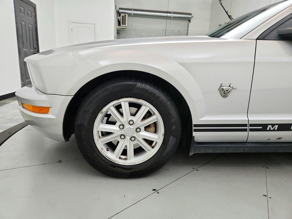 2009 Ford Mustang - $6,495
