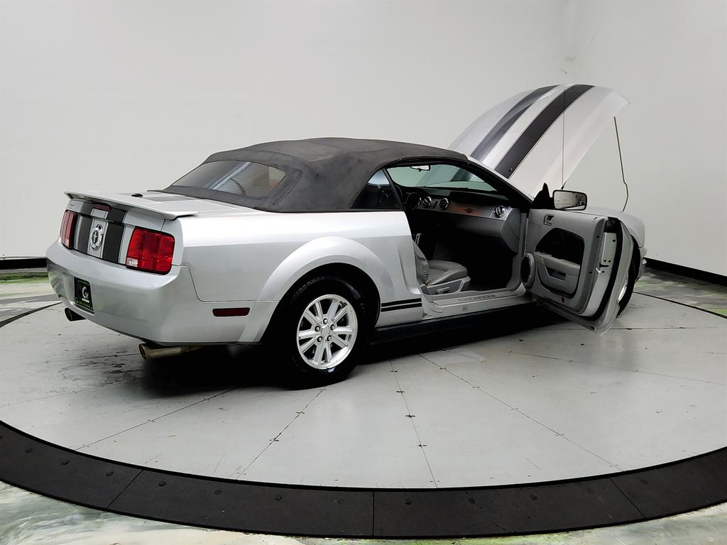 2009 Ford Mustang - $6,495