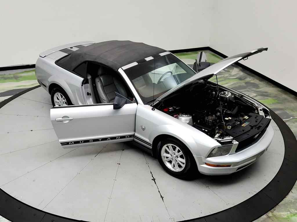 2009 Ford Mustang - $6,495