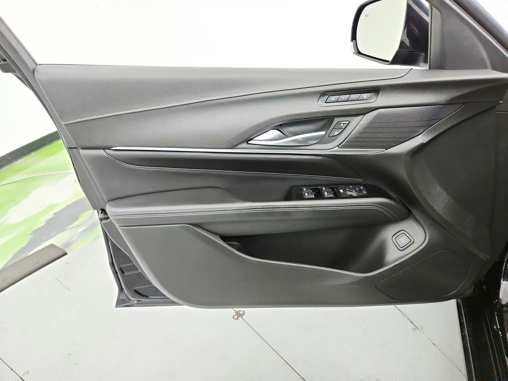 2022 Cadillac CT4 - $22,895