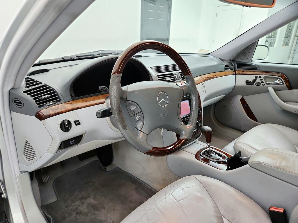 2000 Mercedes-Benz S-class - $5,795
