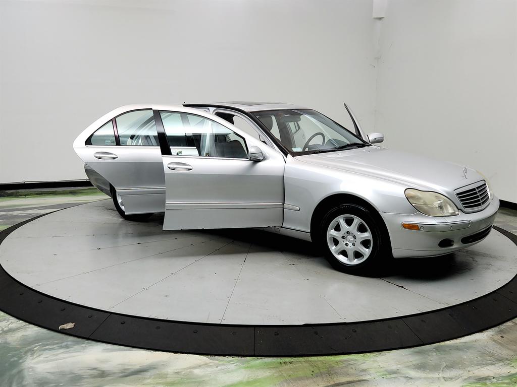 2000 Mercedes-Benz S-class - $5,795