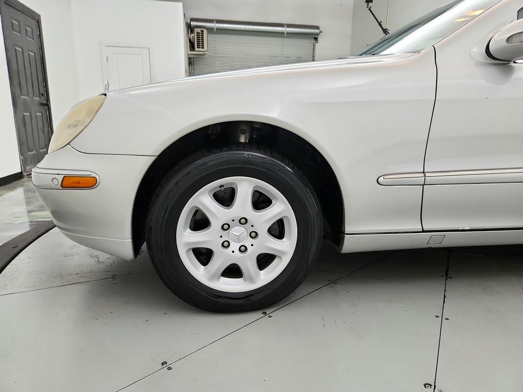 2000 Mercedes-Benz S-class - $5,795