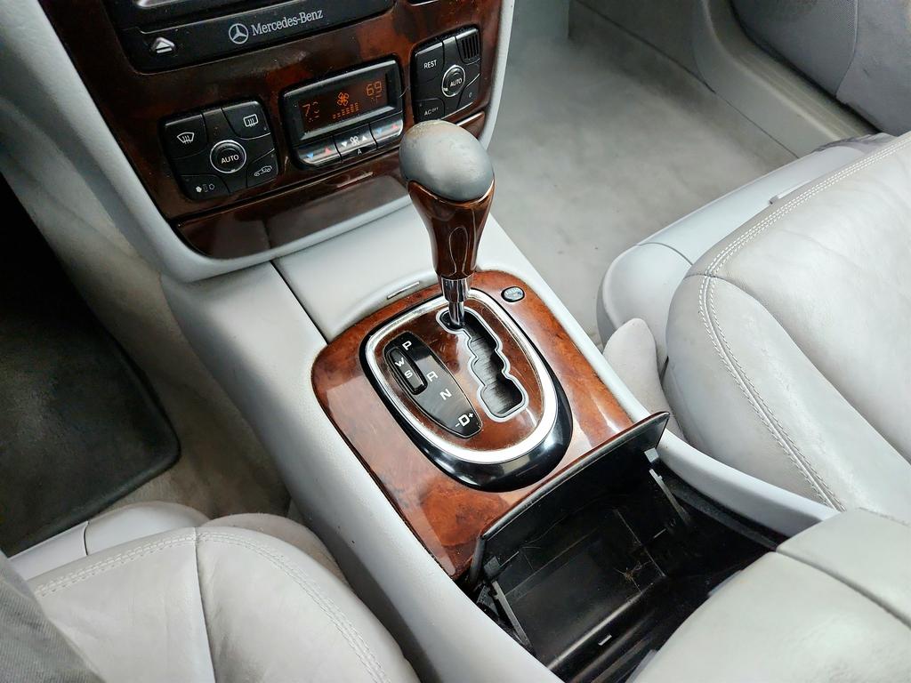 2000 Mercedes-Benz S-class - $5,795