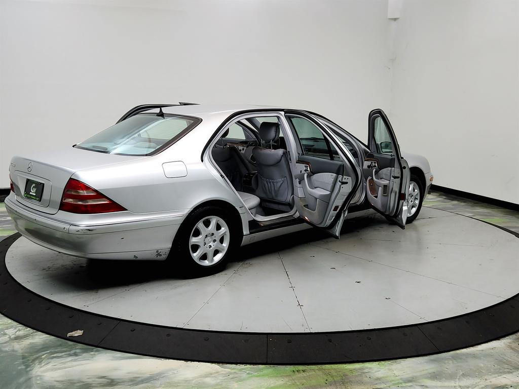 2000 Mercedes-Benz S-class - $5,795