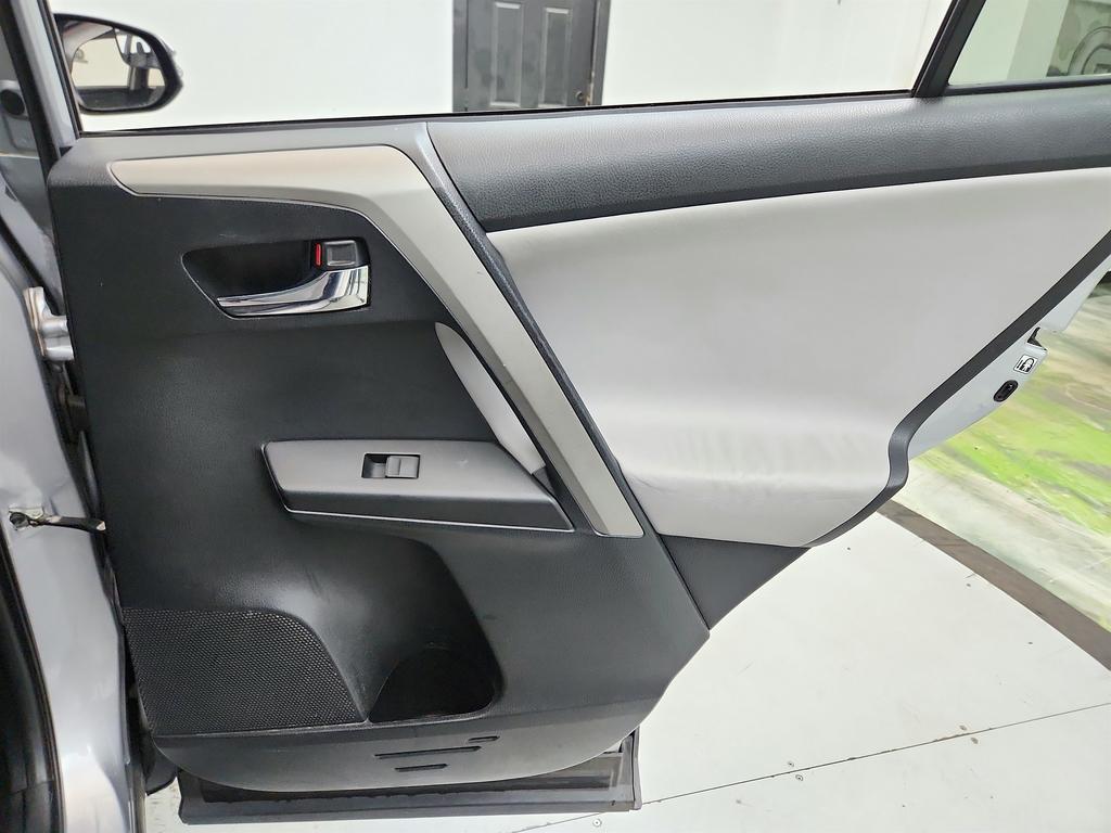 2016 Toyota RAV4 - $6,495