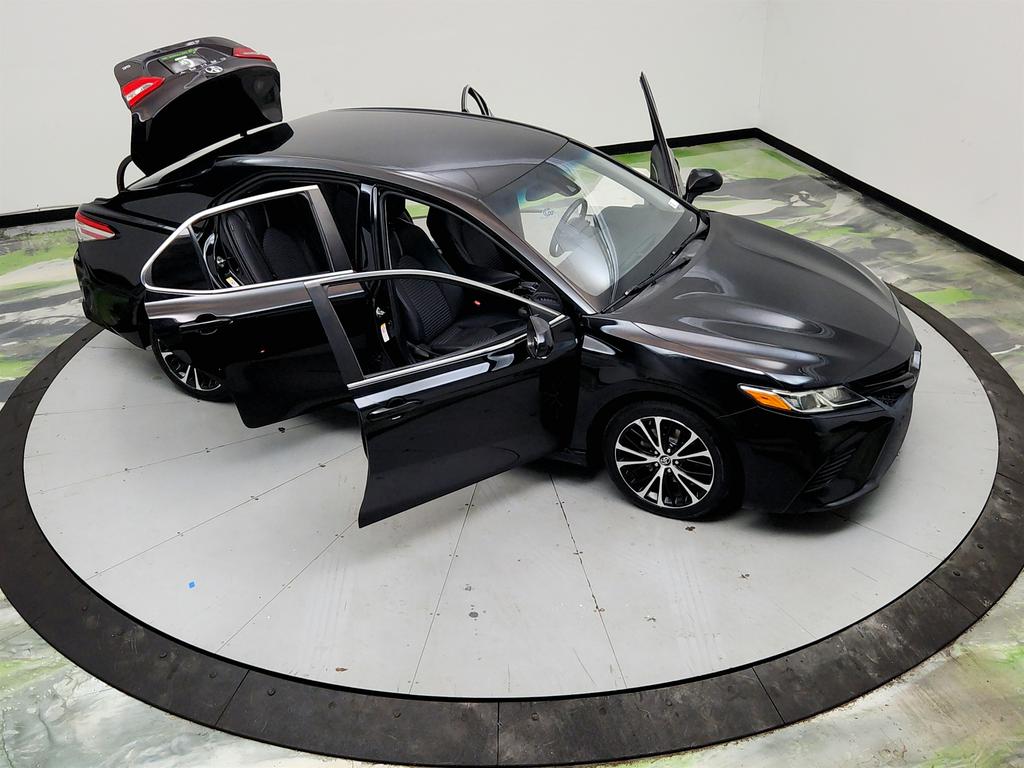 2018 Toyota Camry - $8,895