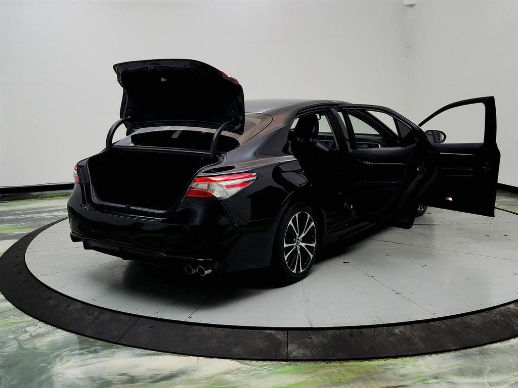 2018 Toyota Camry - $8,895