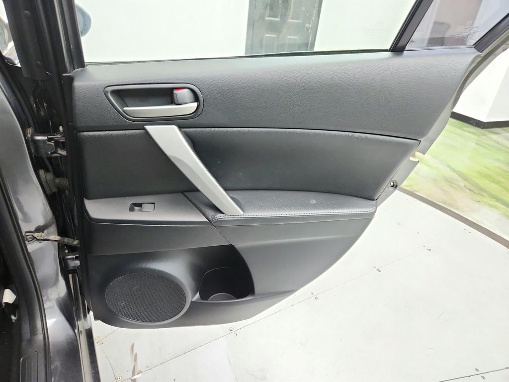 2012 MAZDA MAZDA3 - $4,590