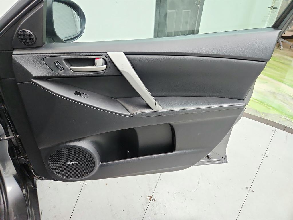 2012 MAZDA MAZDA3 - $4,590
