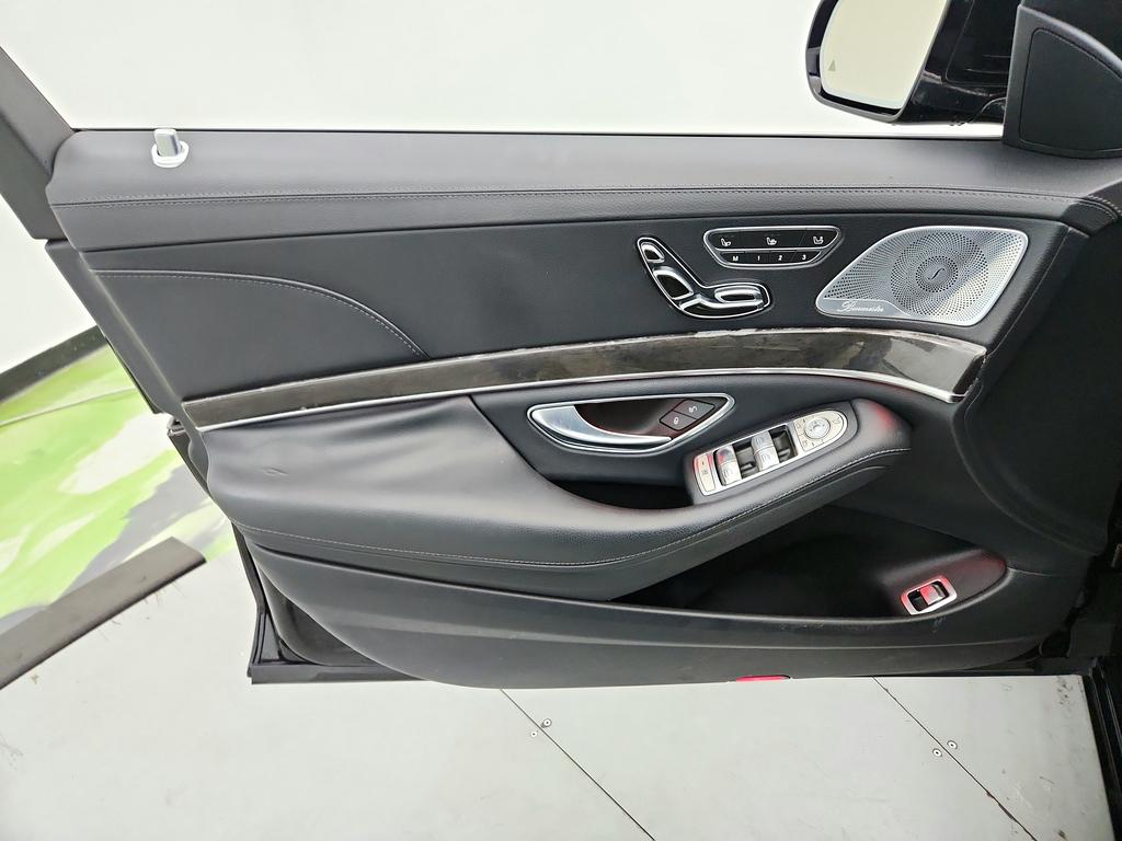 2016 Mercedes-Benz S-class - $18,945