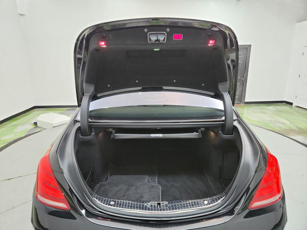 2016 Mercedes-Benz S-class - $18,945