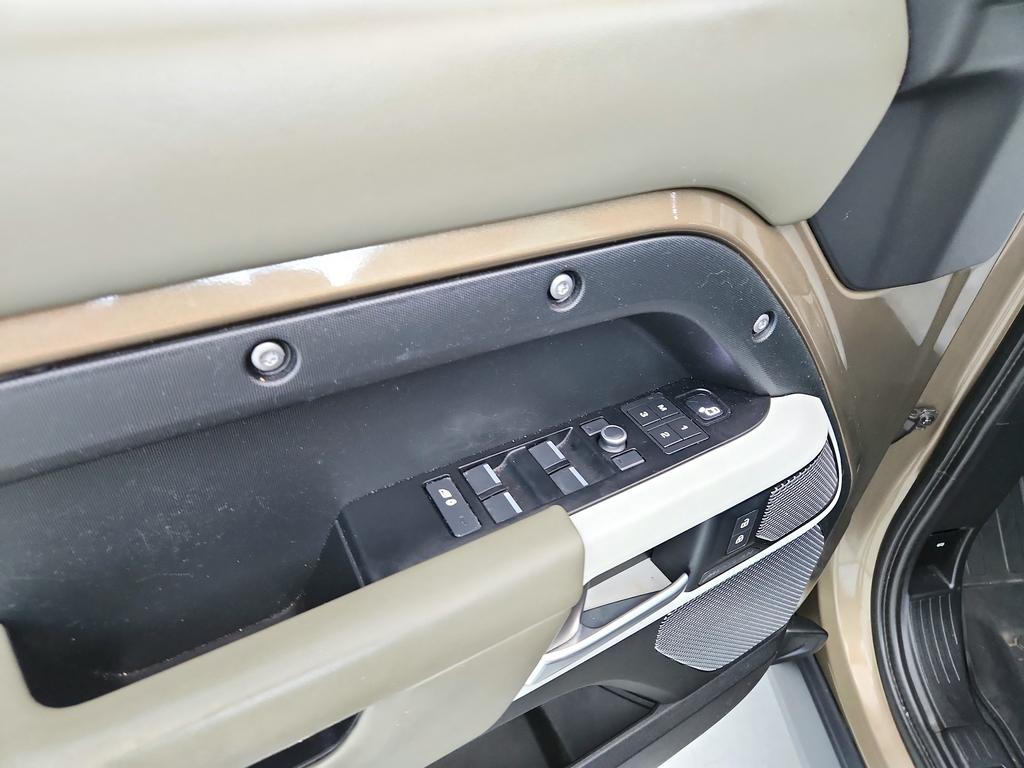 2020 Land Rover Defender - $30,645