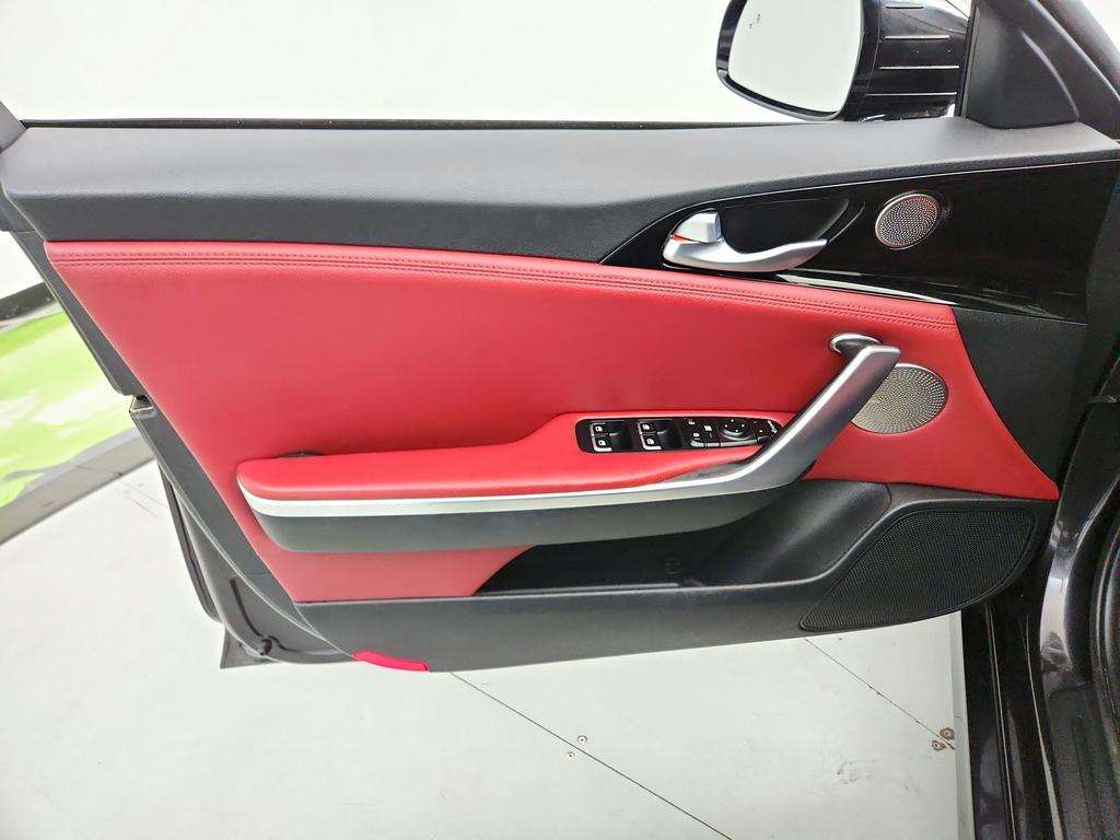 2021 Kia Stinger - $17,595