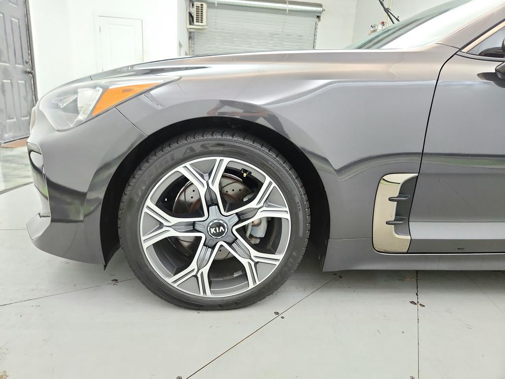 2021 Kia Stinger - $17,595