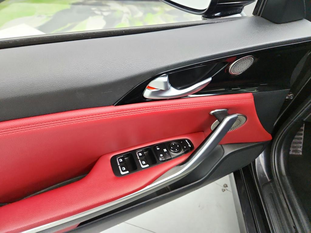 2021 Kia Stinger - $17,595