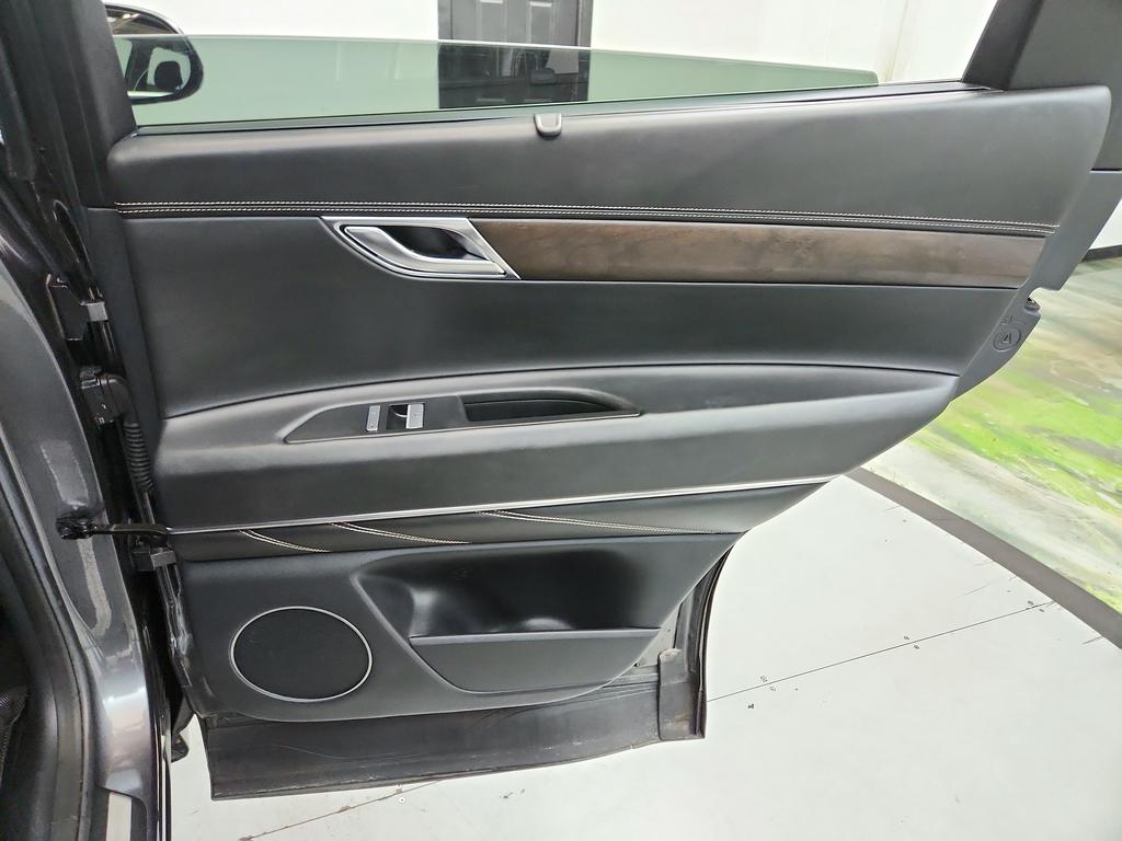2021 Genesis GV80 - $21,445