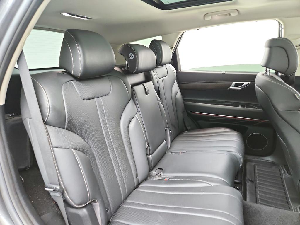2021 Genesis GV80 - $21,445