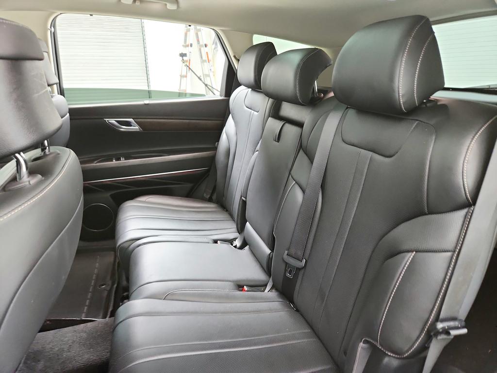 2021 Genesis GV80 - $21,445