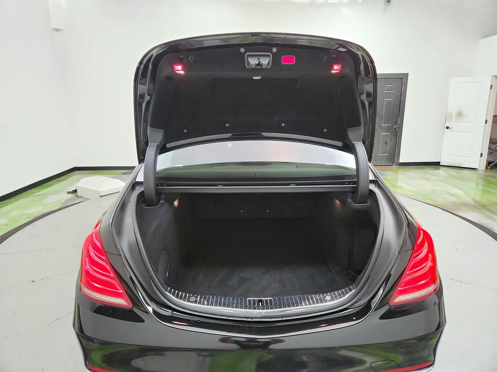 2016 Mercedes-Benz S-class - $36,895