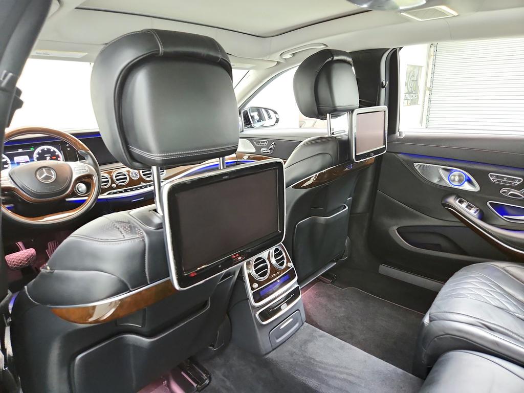 2016 Mercedes-Benz S-class - $36,895
