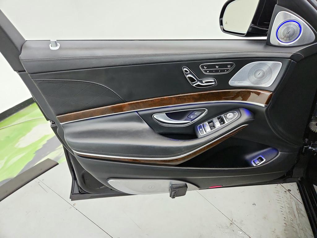 2016 Mercedes-Benz S-class - $36,895