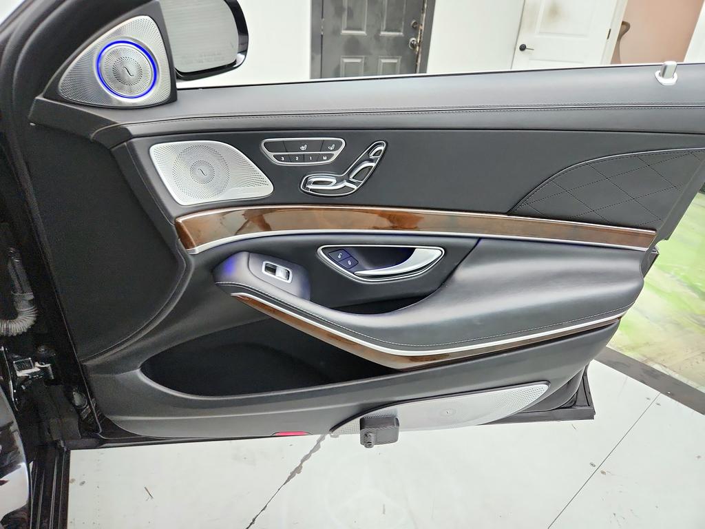 2016 Mercedes-Benz S-class - $36,895