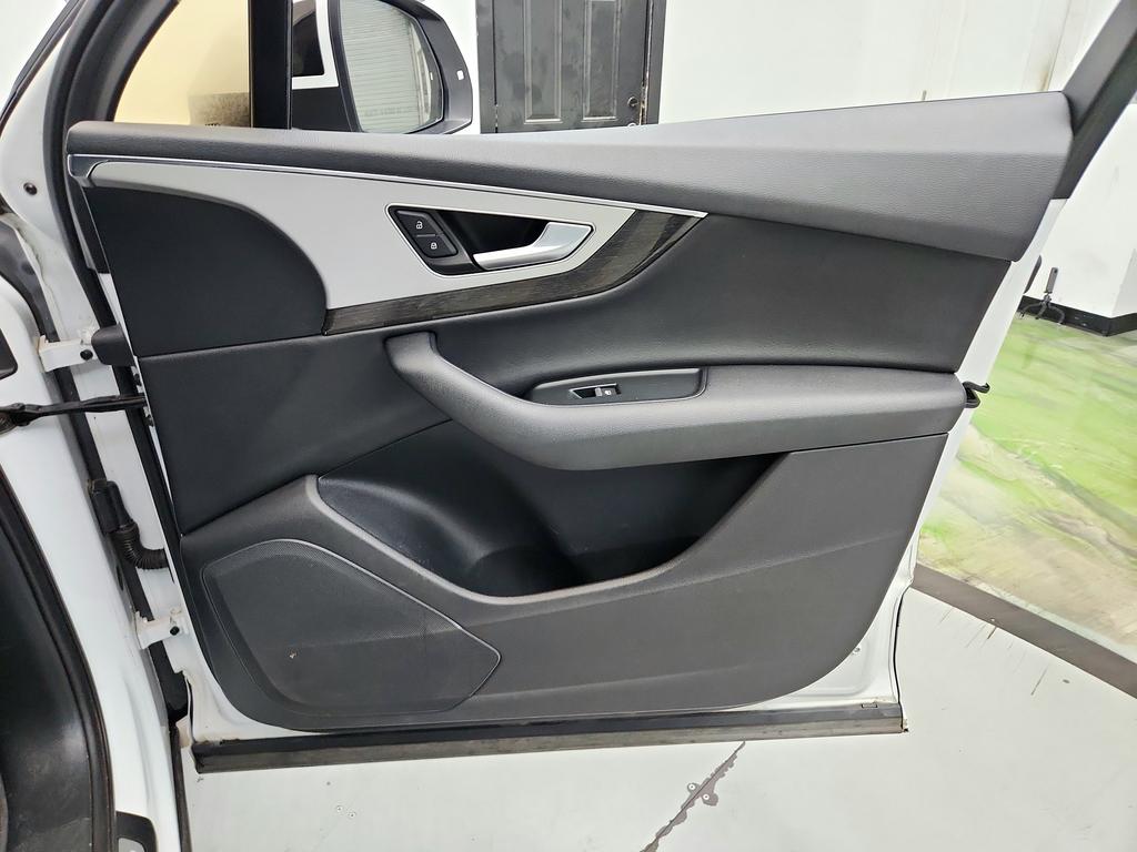 2019 Audi Q7 - $10,995