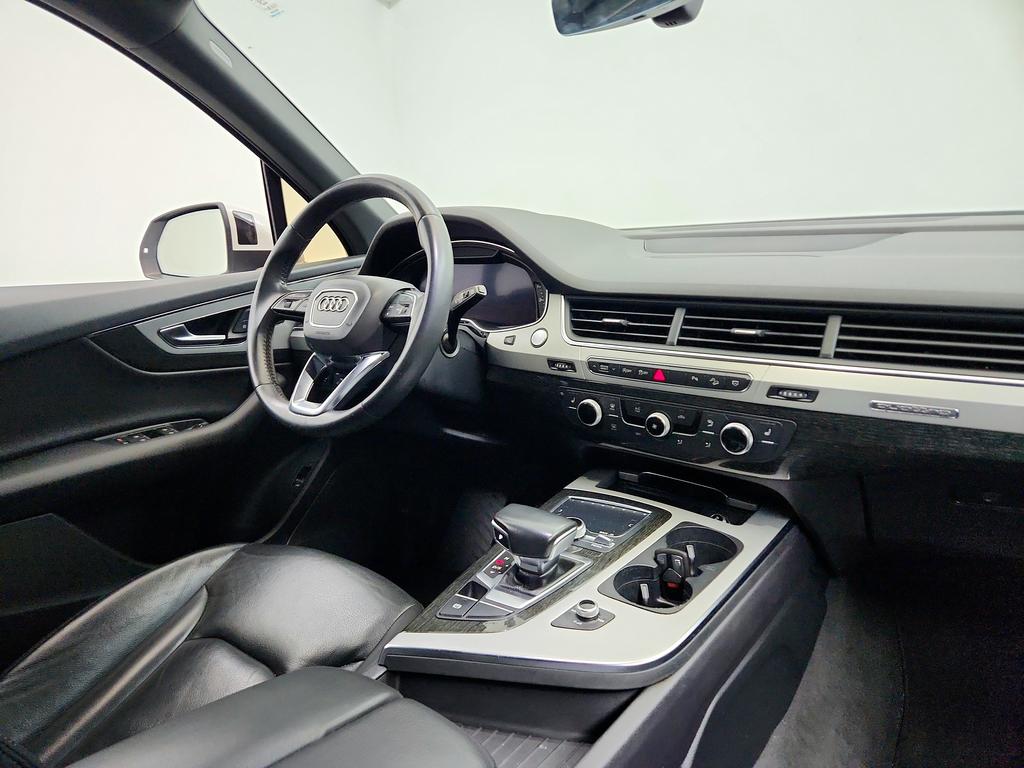 2019 Audi Q7 - $10,995