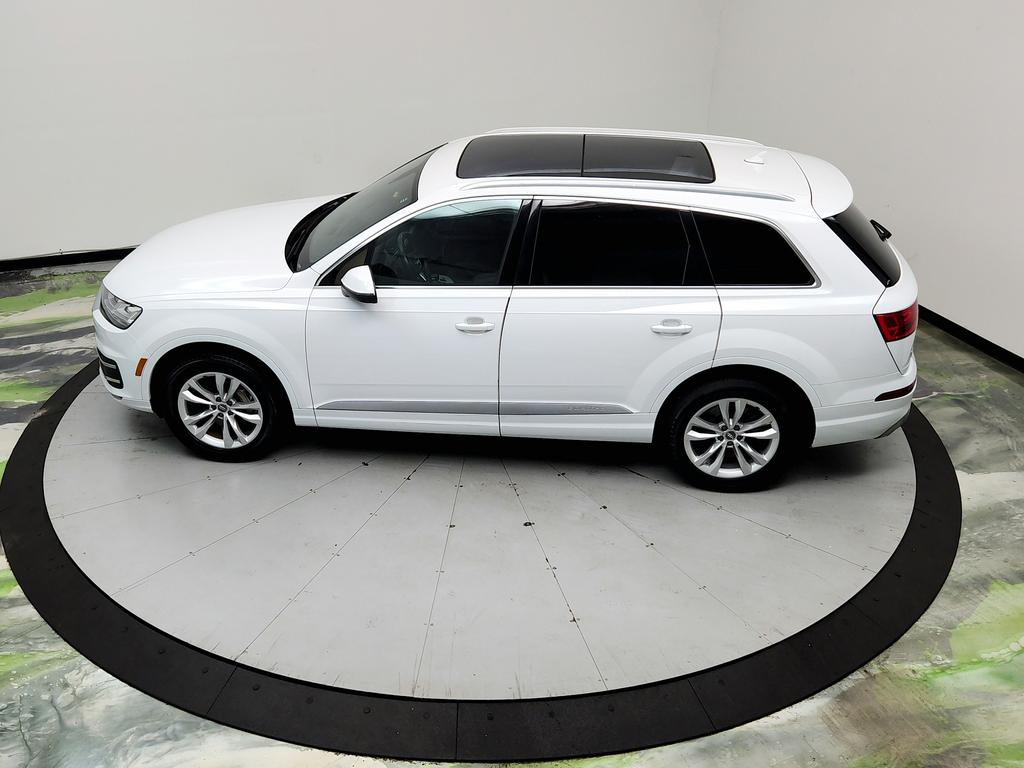 2019 Audi Q7 - $10,995