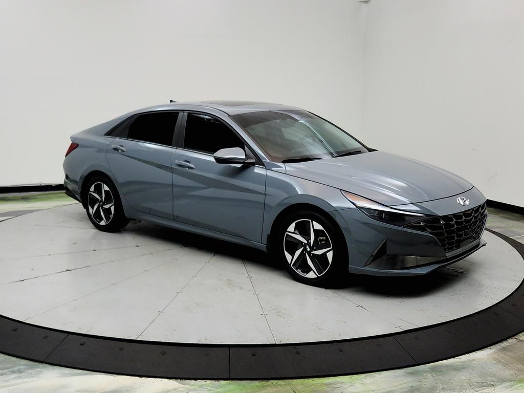 2022 Hyundai Elantra - $14,950
