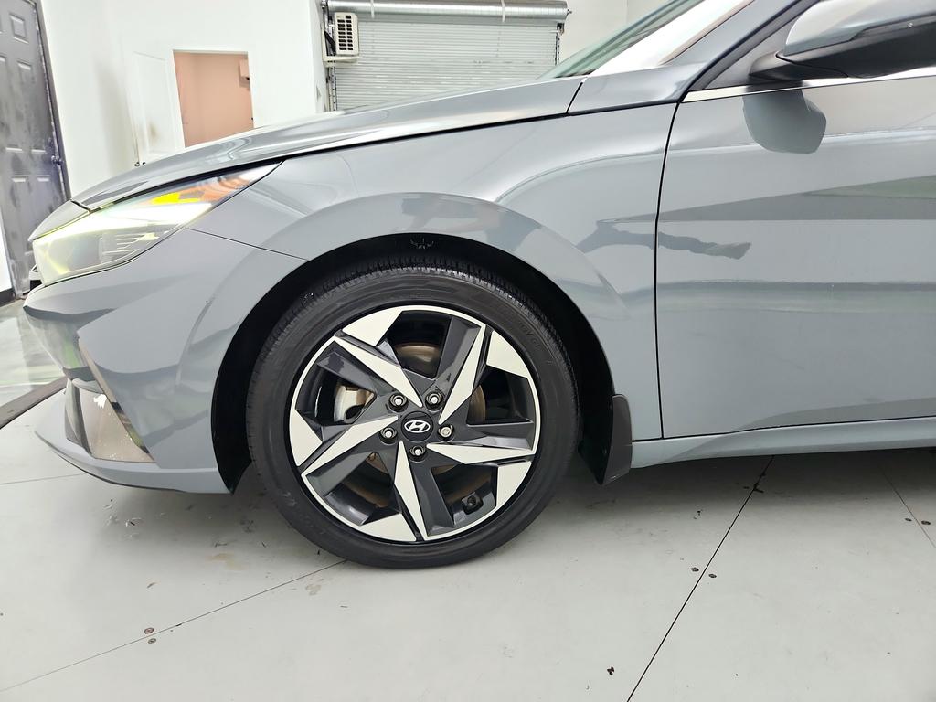 2022 Hyundai Elantra - $14,950