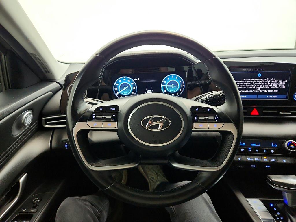 2022 Hyundai Elantra - $14,950