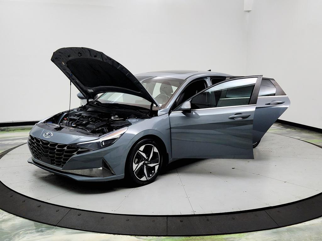 2022 Hyundai Elantra - $14,950