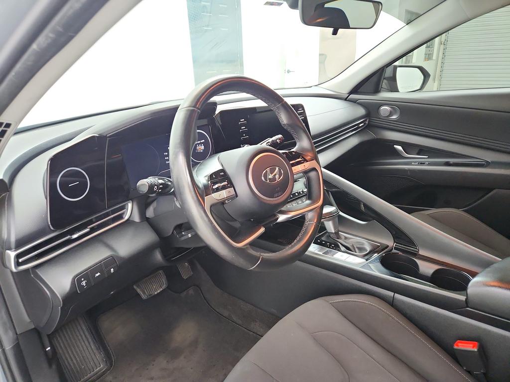 2022 Hyundai Elantra - $14,950