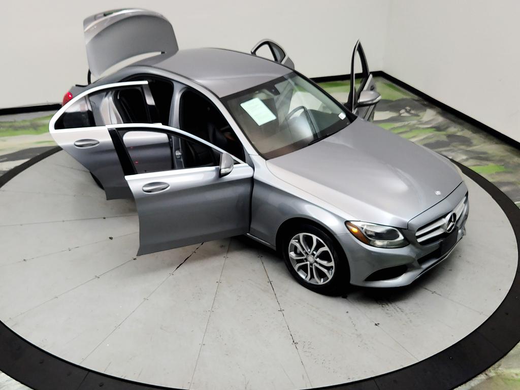 2015 Mercedes-Benz C-Class - $9,895