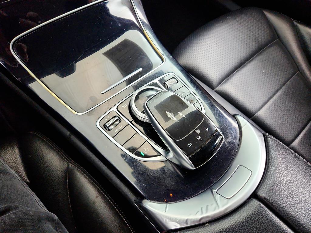2015 Mercedes-Benz C-Class - $9,895