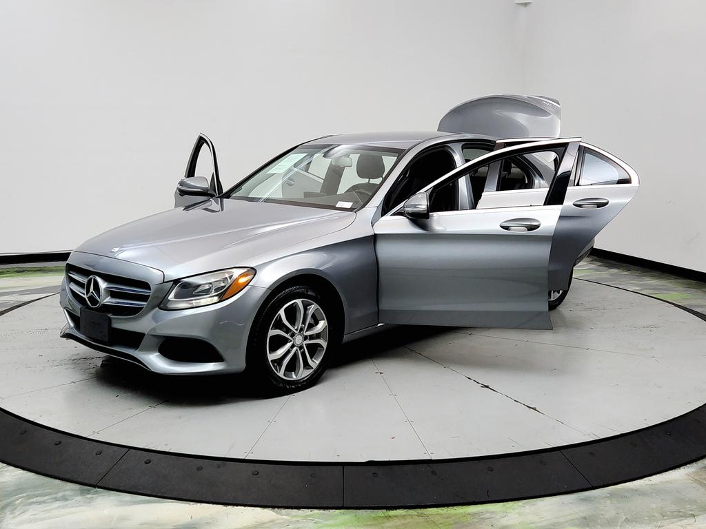 2015 Mercedes-Benz C-Class - $9,895