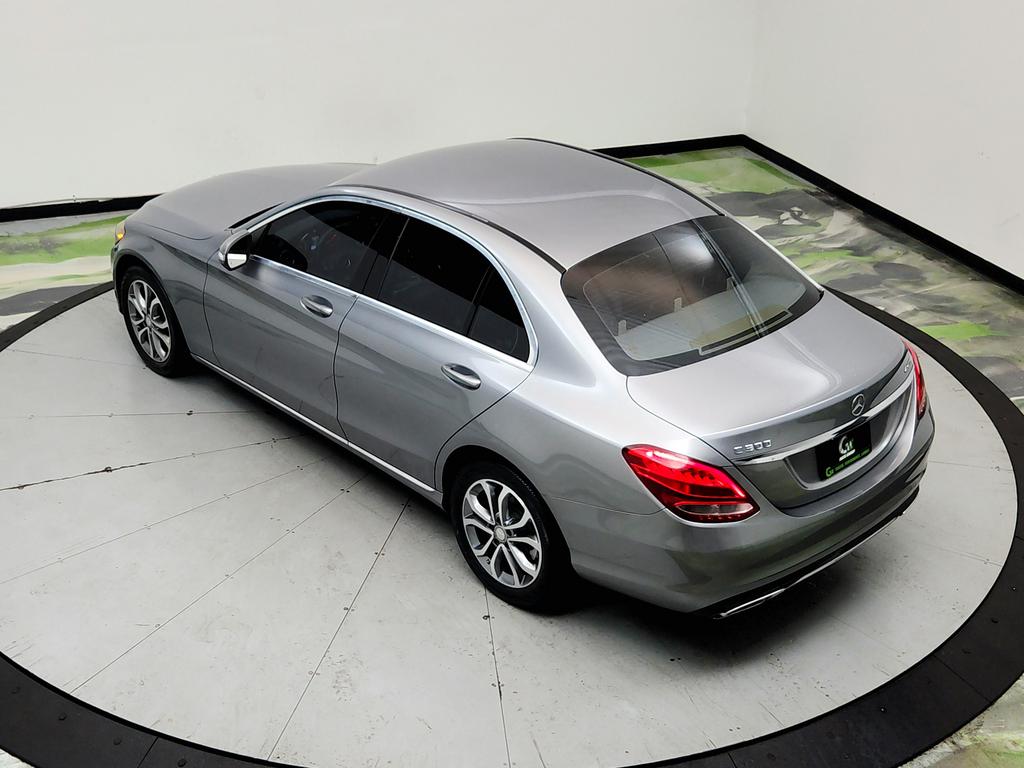 2015 Mercedes-Benz C-Class - $9,895