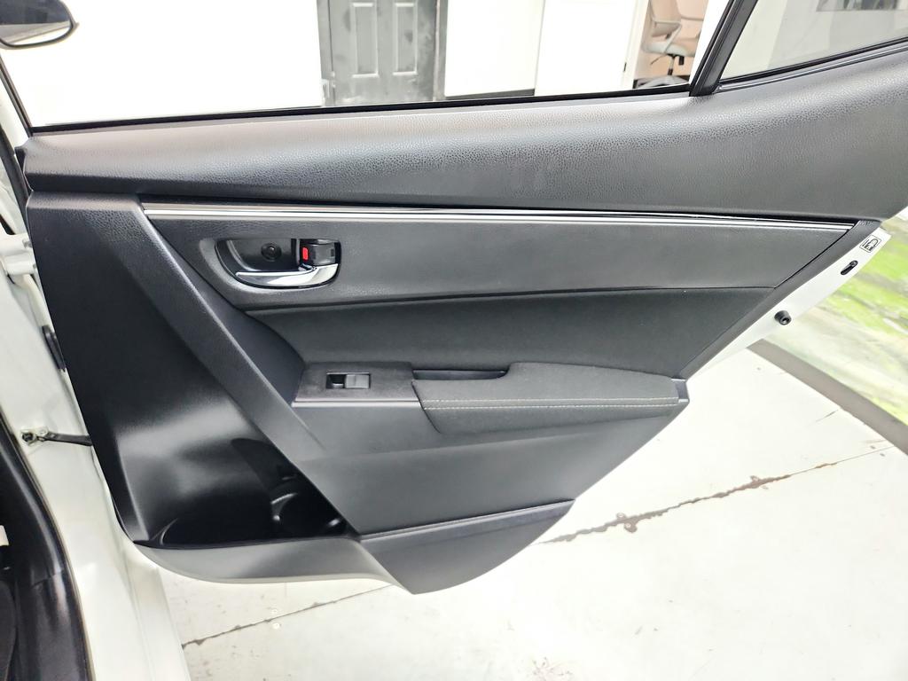 2019 Toyota Corolla - $8,945