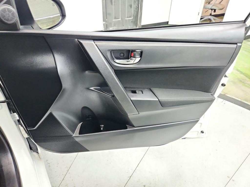2019 Toyota Corolla - $8,945