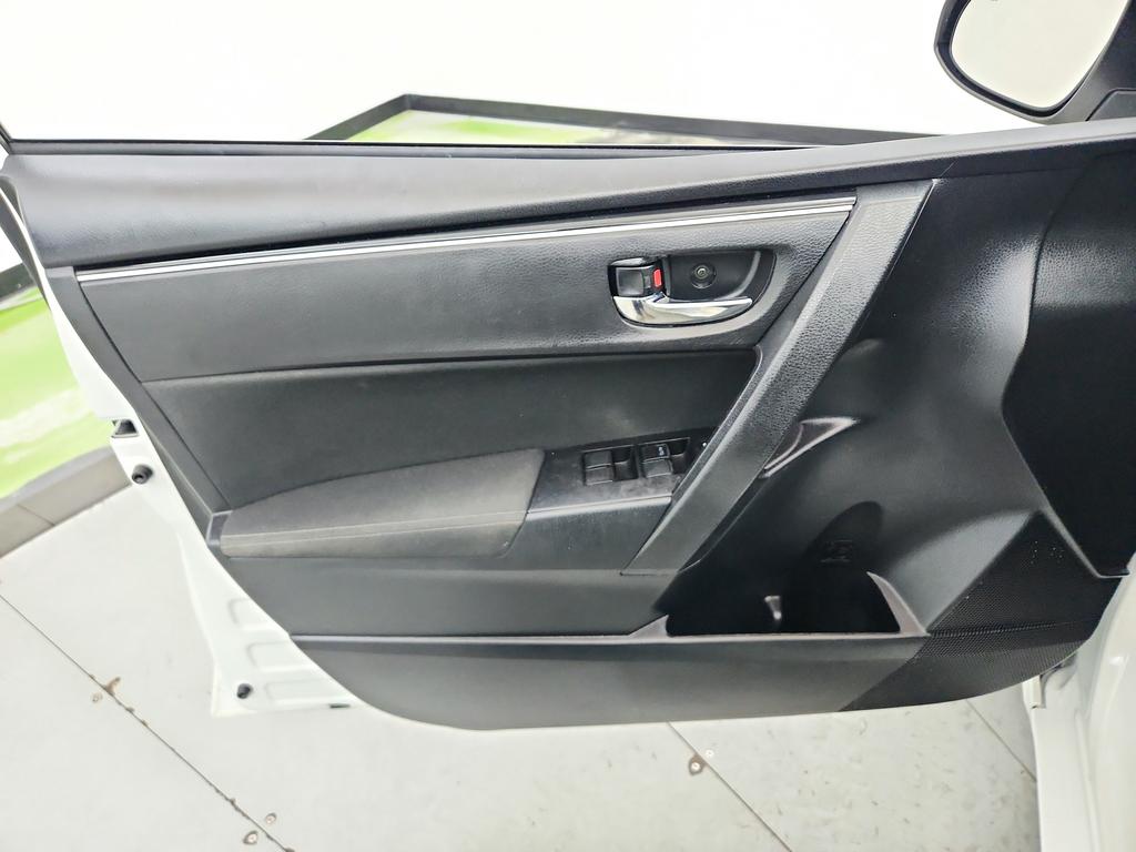 2019 Toyota Corolla - $8,945
