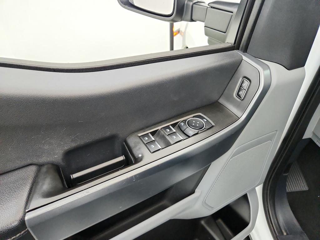 2023 Ford F-350 - $40,795